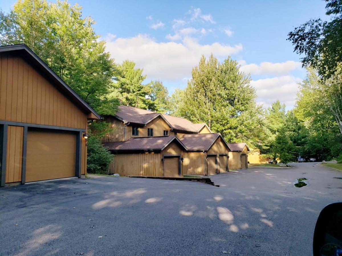 Rib Mountain Inn Wausau Exterior photo